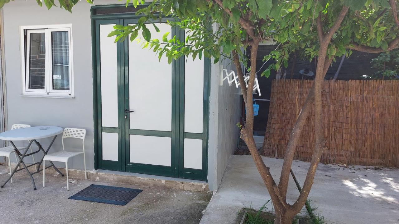 מלון נידרי Escape מראה חיצוני תמונה